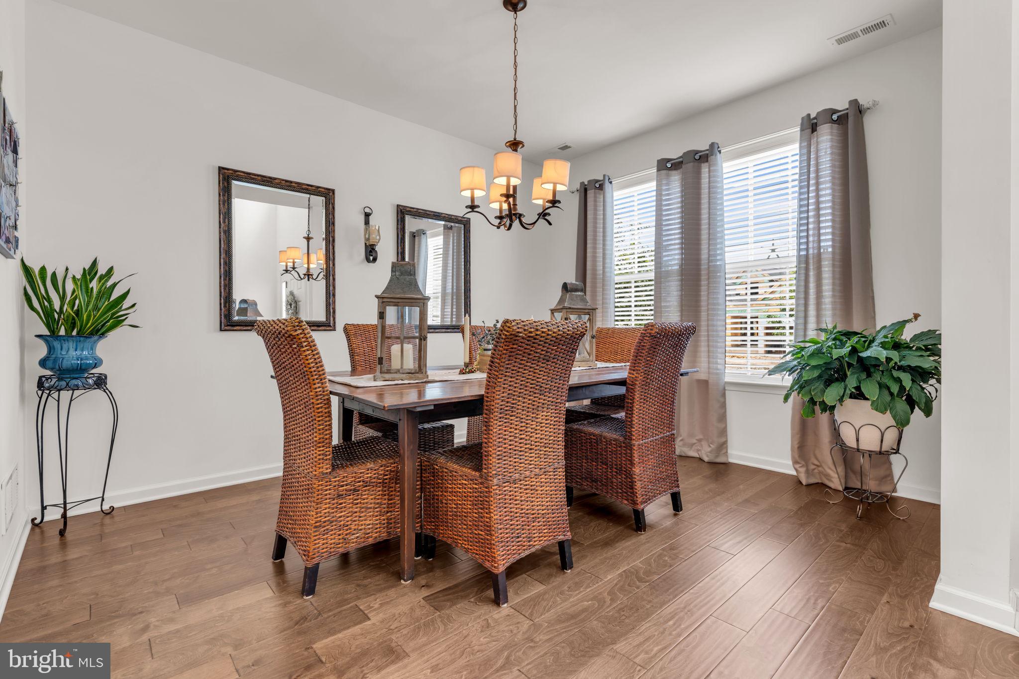 25 TWILIGHT DRIVE