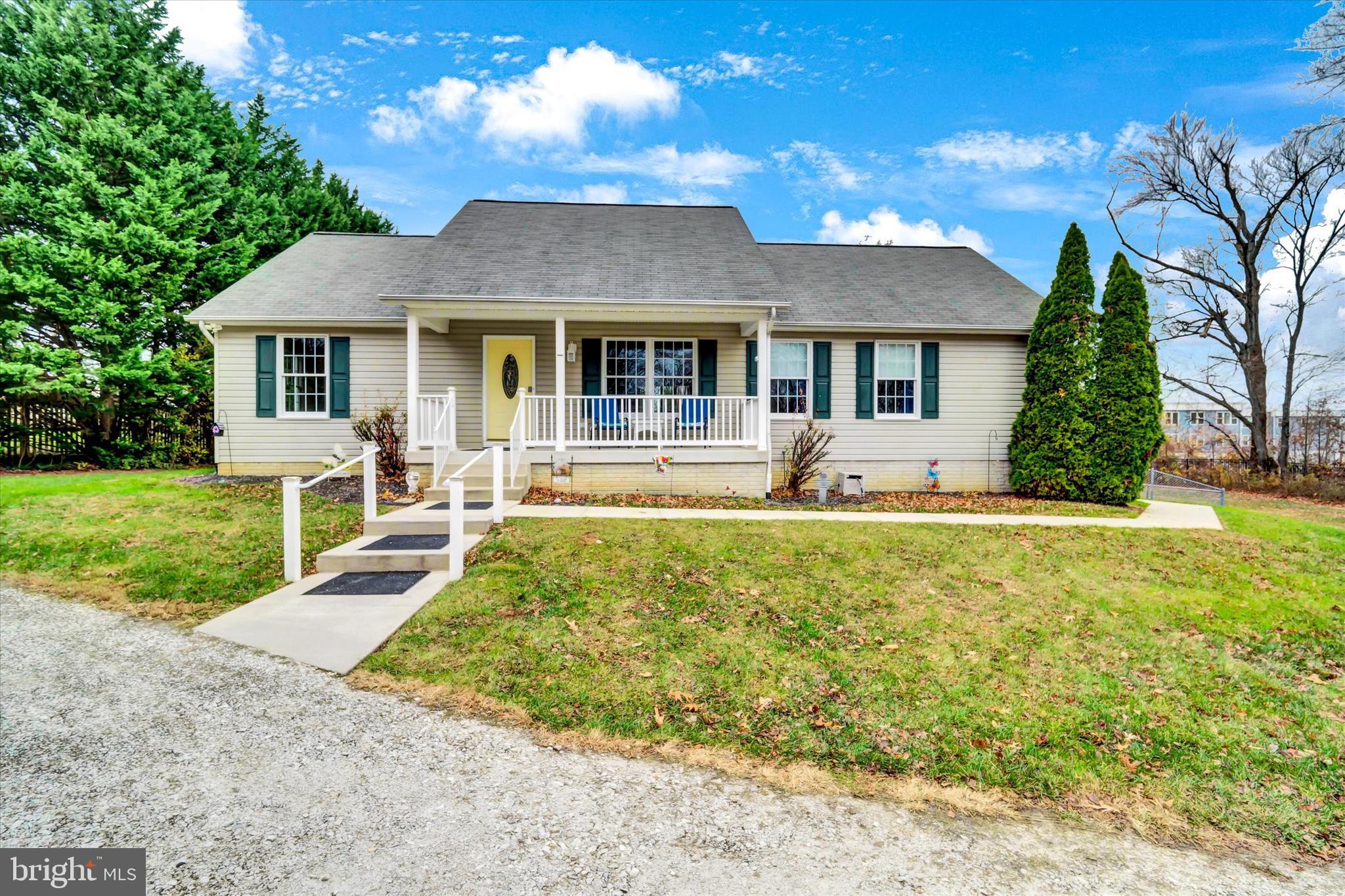 6300 BUCK CAVEY LANE