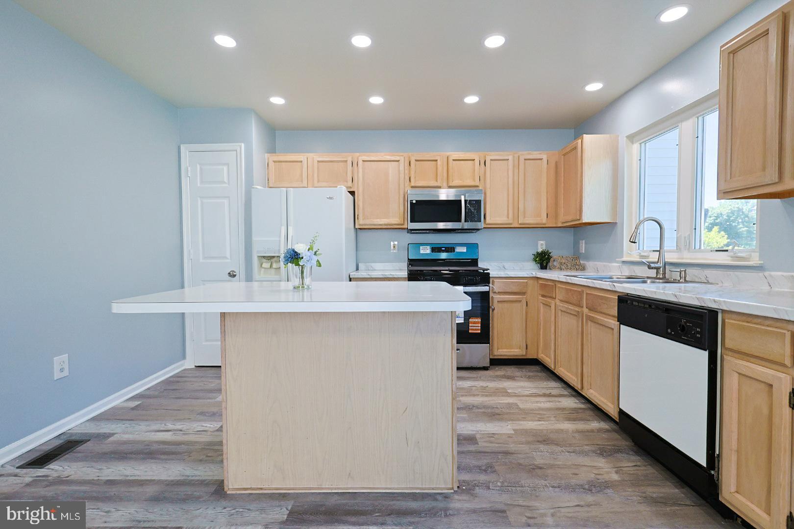312 WREN COURT