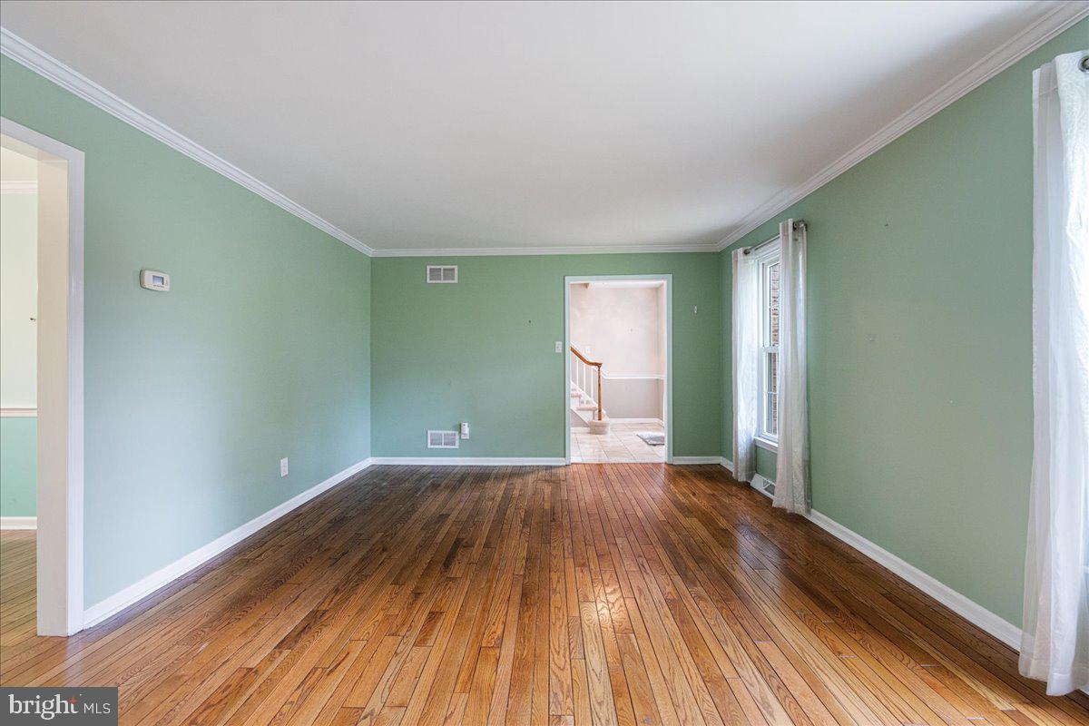 5175 MEADOWVIEW DRIVE