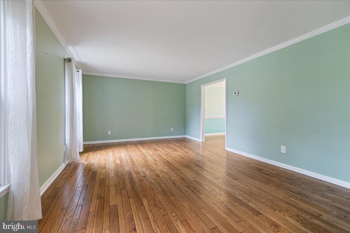 5175 MEADOWVIEW DRIVE