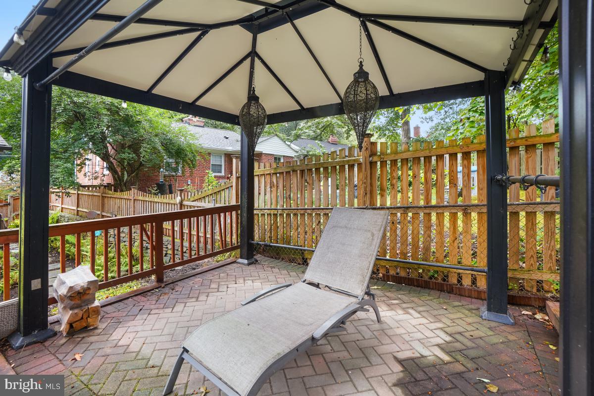 WOODMOOR - Residential