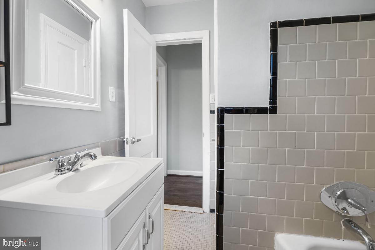 WOODMOOR - Residential