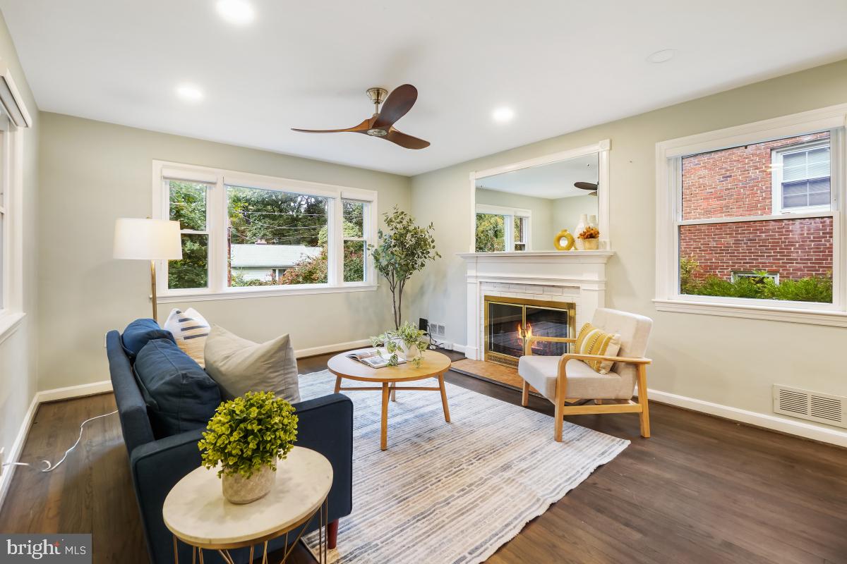 WOODMOOR - Residential