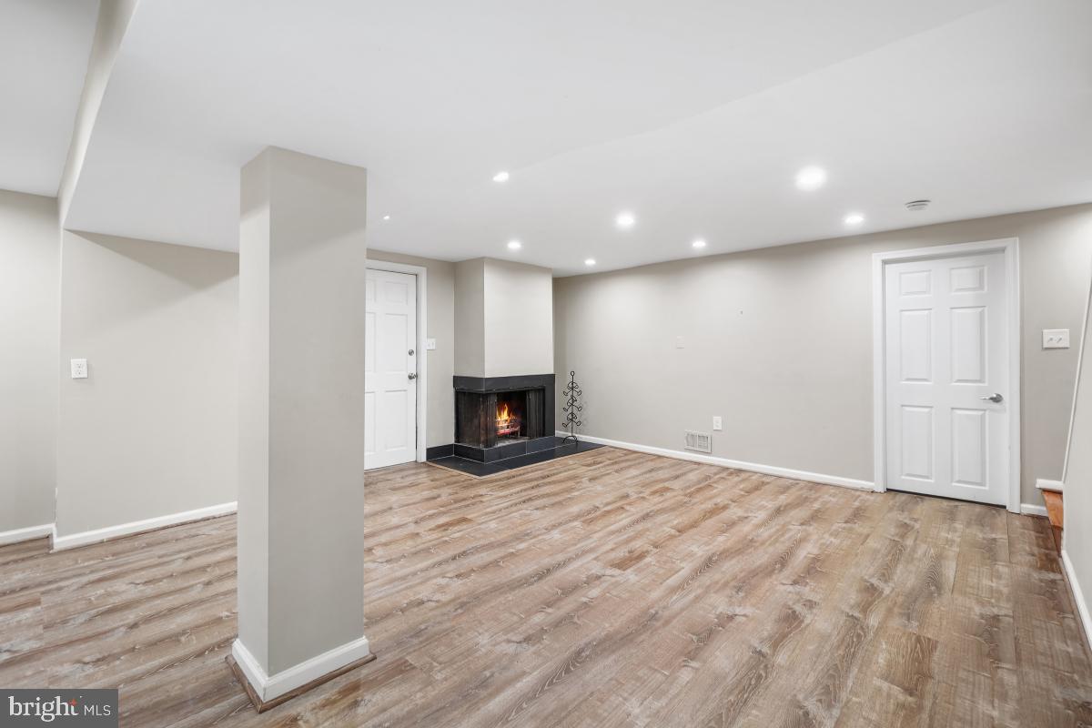 WOODMOOR - Residential