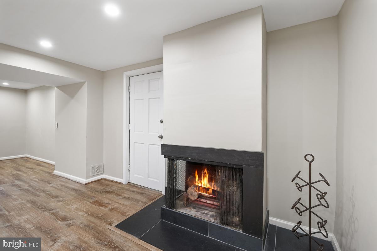 WOODMOOR - Residential