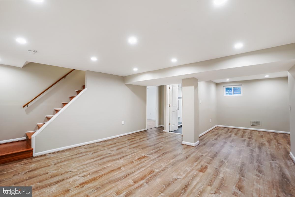 WOODMOOR - Residential