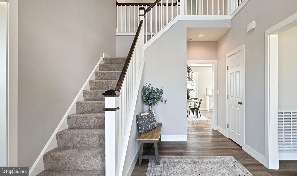 AUTUMN CHASE - Residential