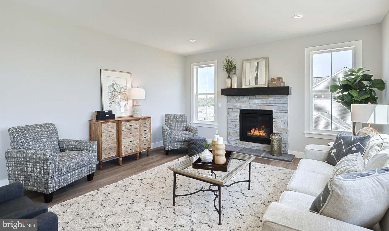 AUTUMN CHASE - Residential