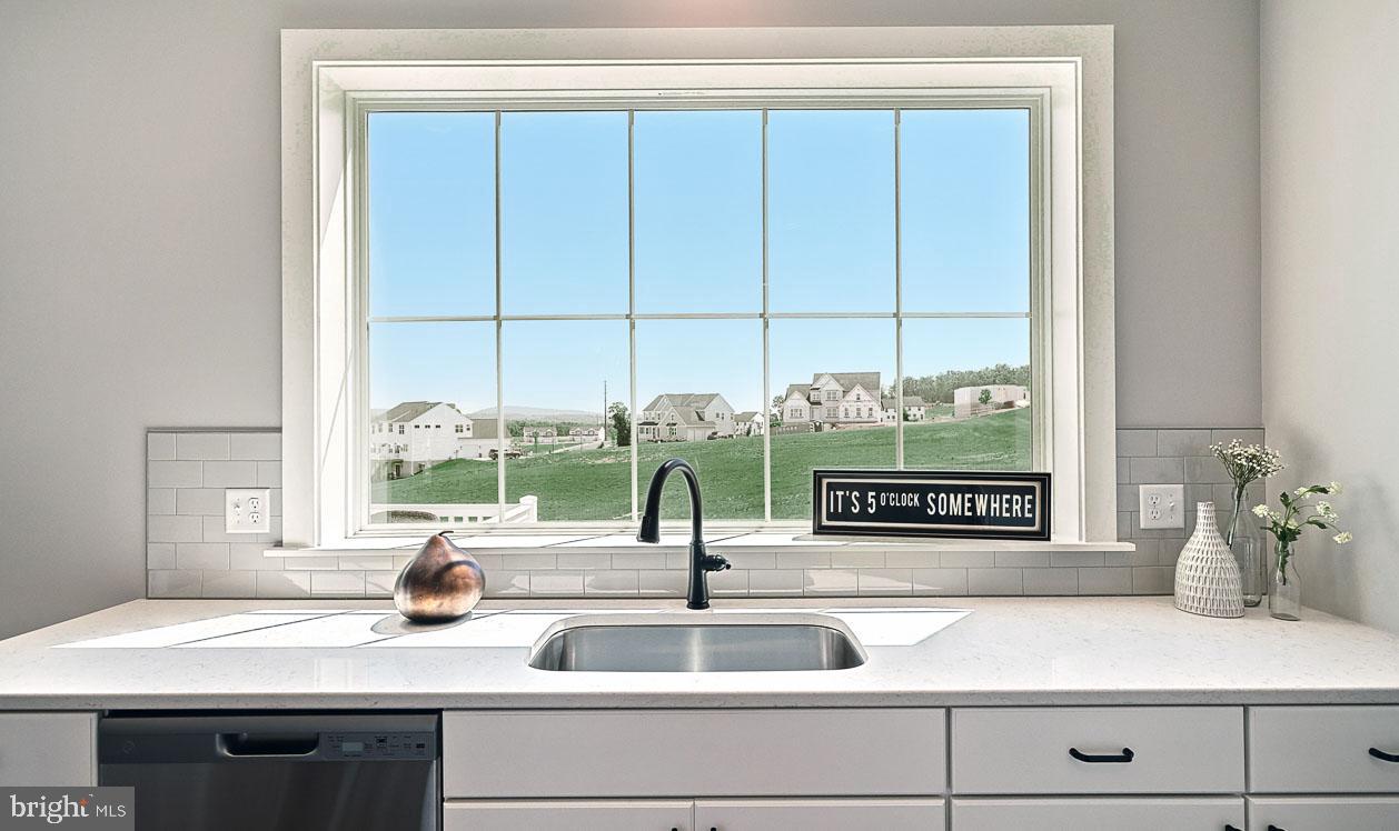 AUTUMN CHASE - Residential