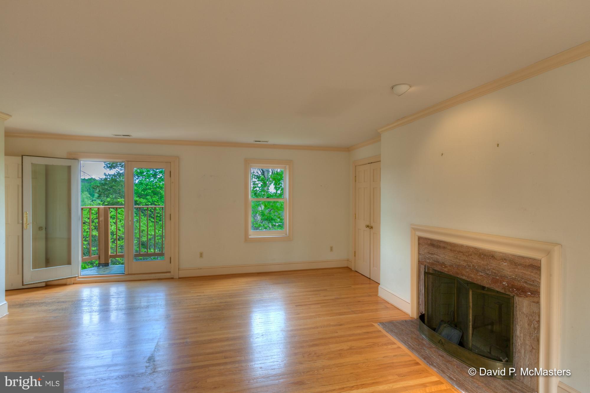 WHITINGS NECK - Farm