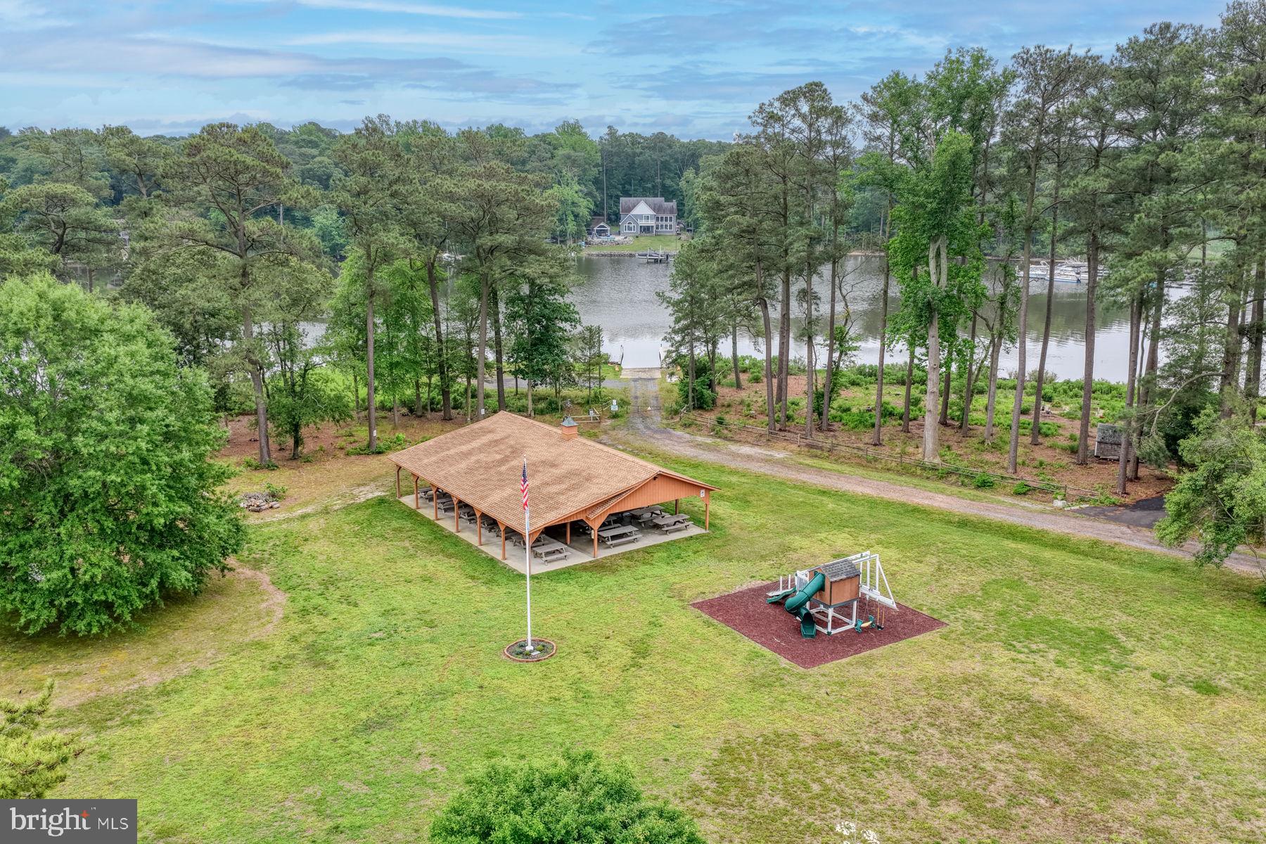 PINEWATER FARM - Residential