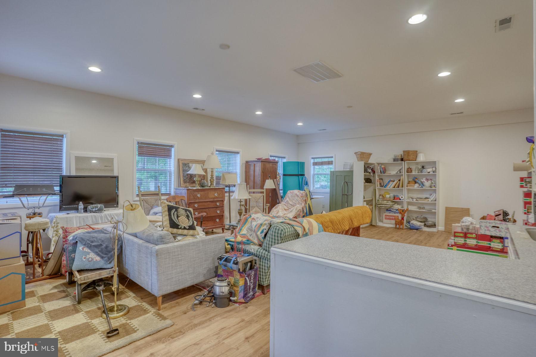 PINEWATER FARM - Residential