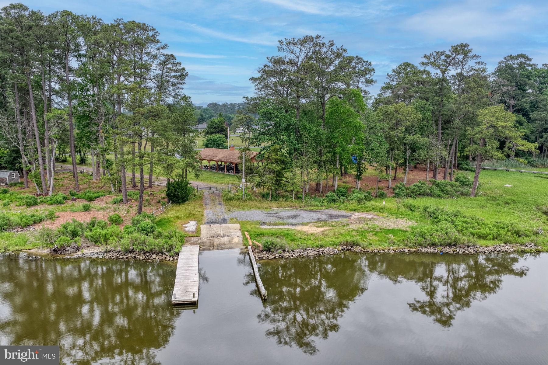 PINEWATER FARM - Residential