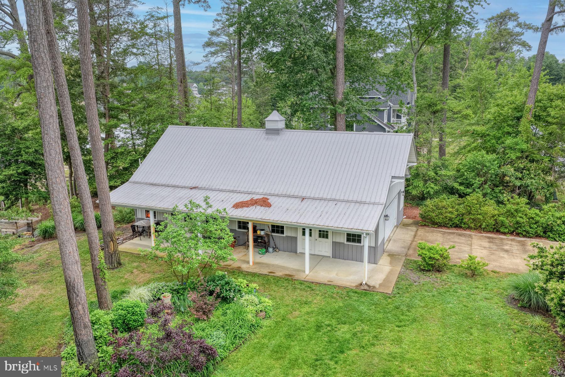 PINEWATER FARM - Residential
