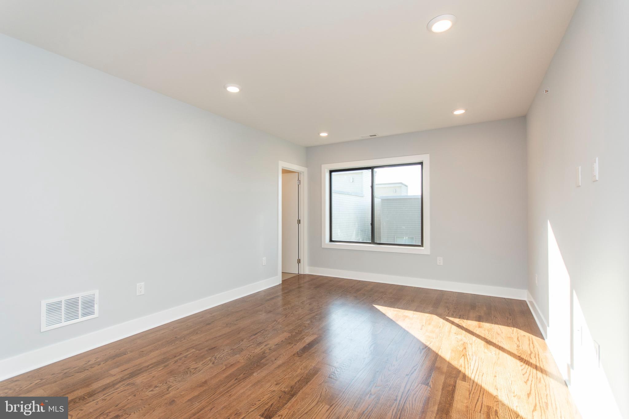 FRANCISVILLE - Residential Lease