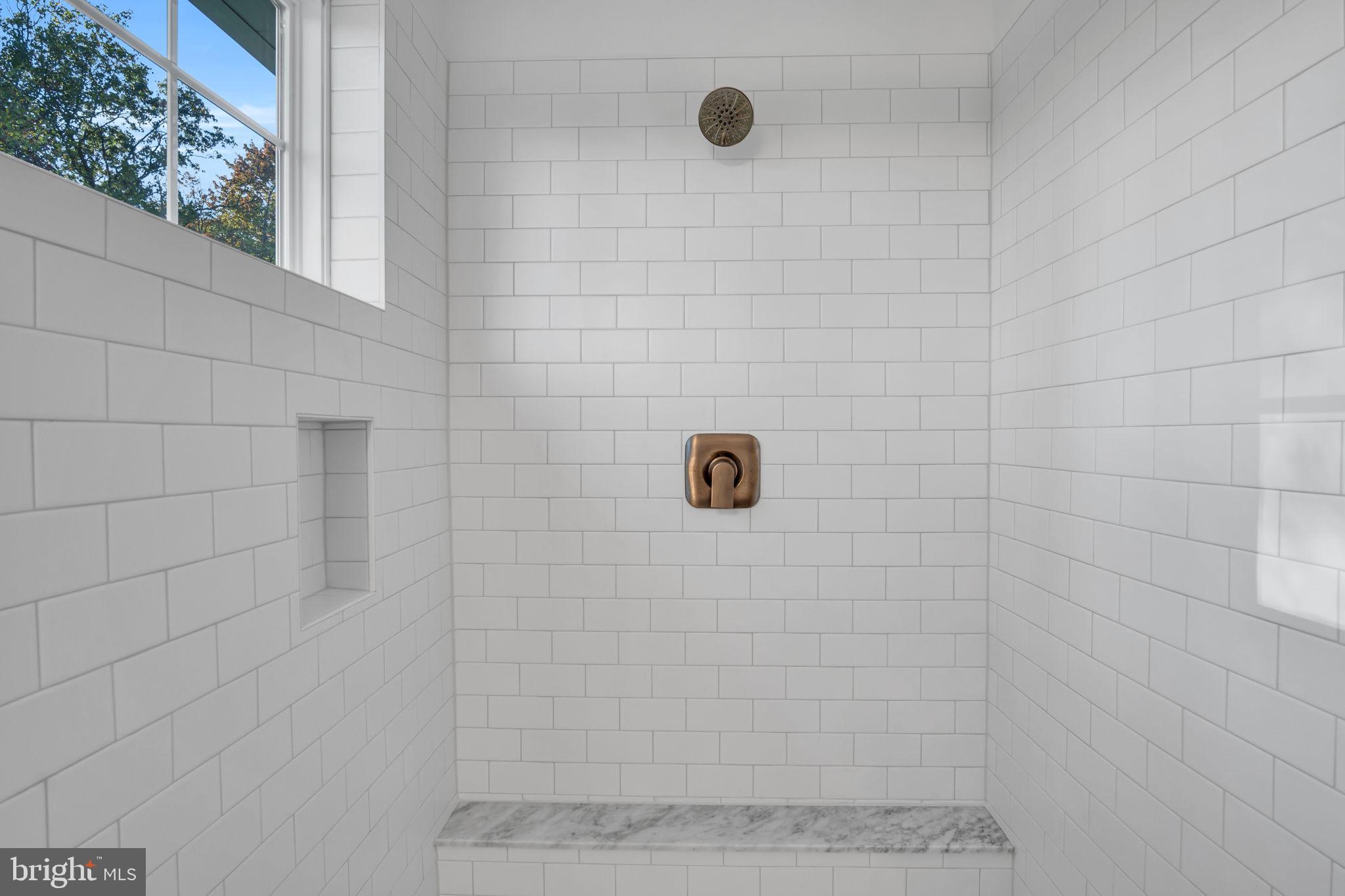 AUTUMN OAKS - Residential