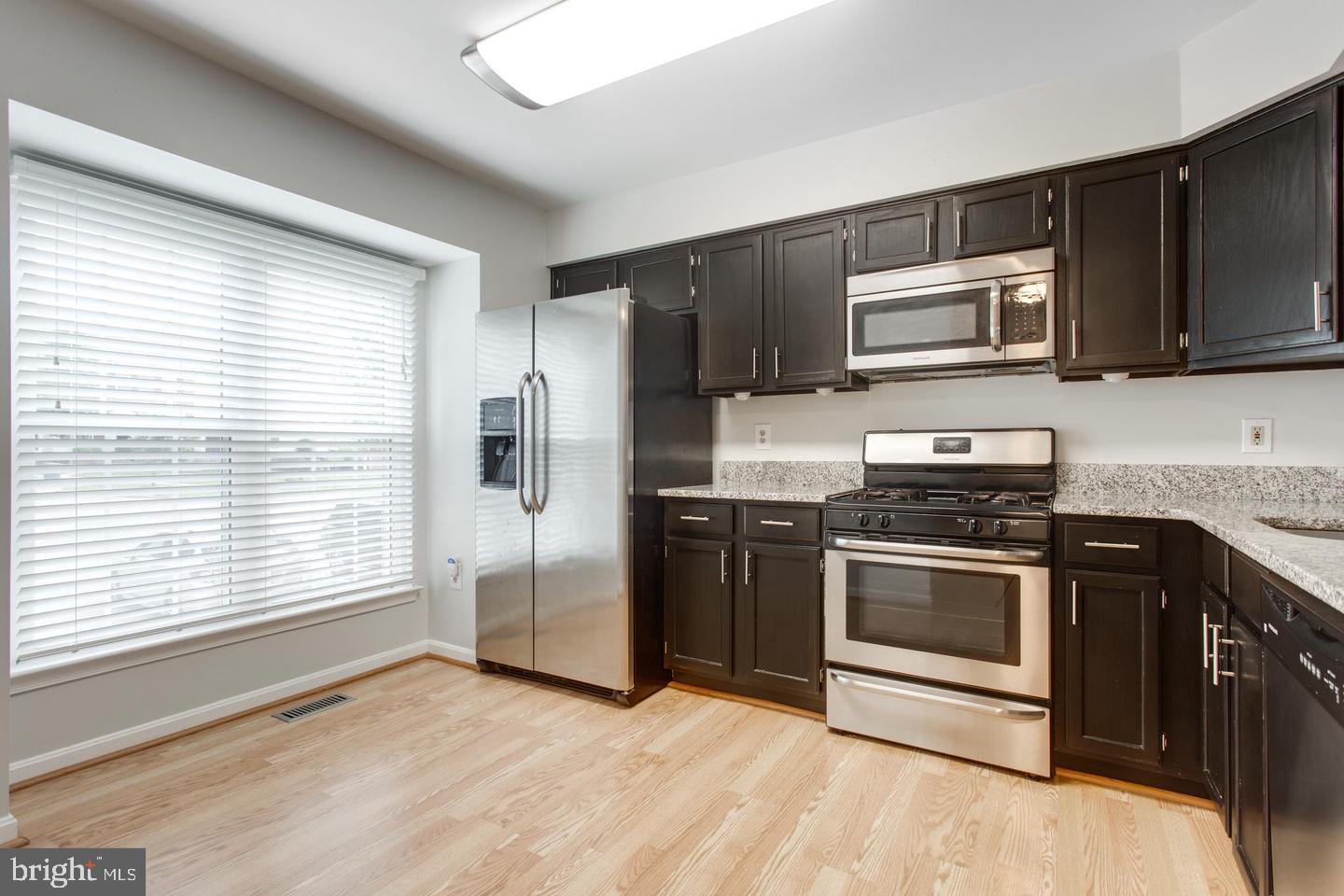 ROLLING BROOK - Residential Lease