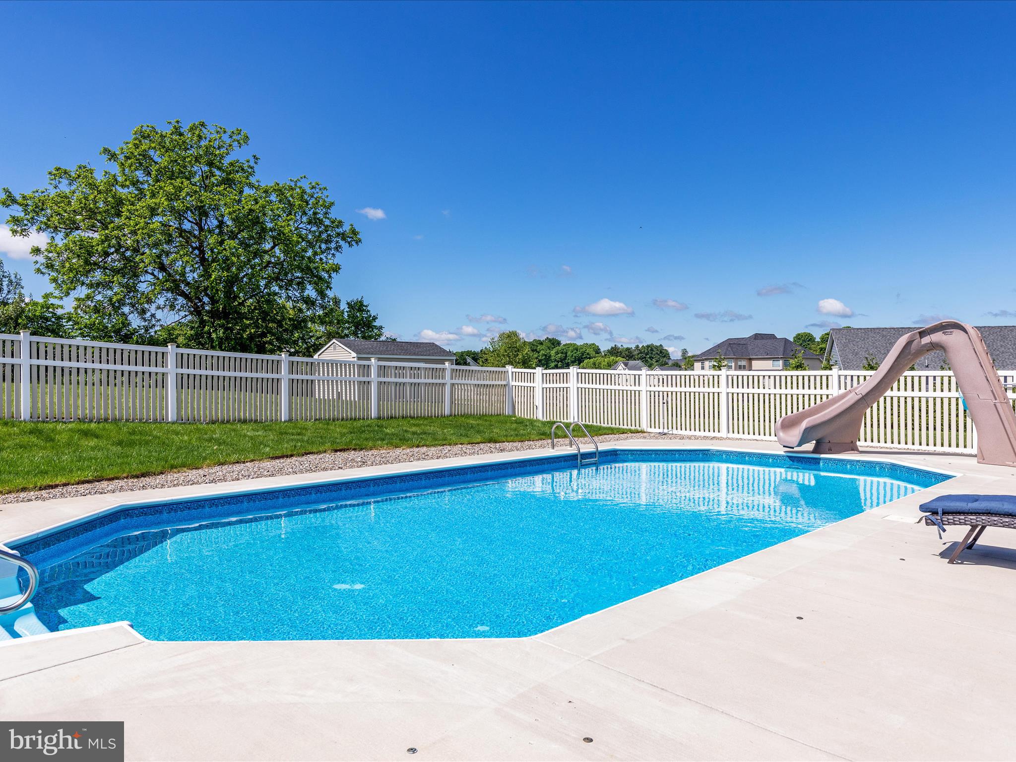 WILLOW RIDGE - Residential