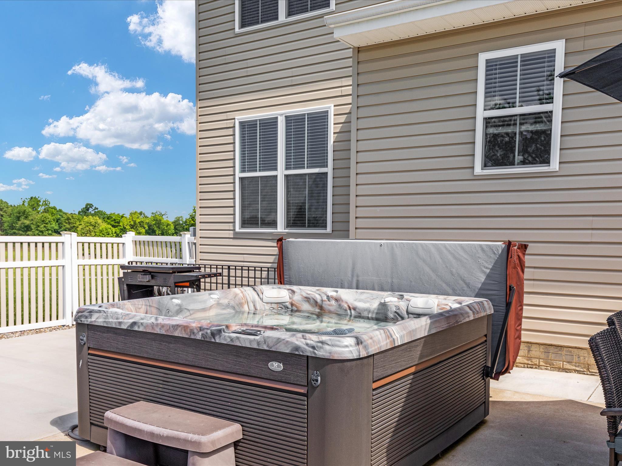 WILLOW RIDGE - Residential