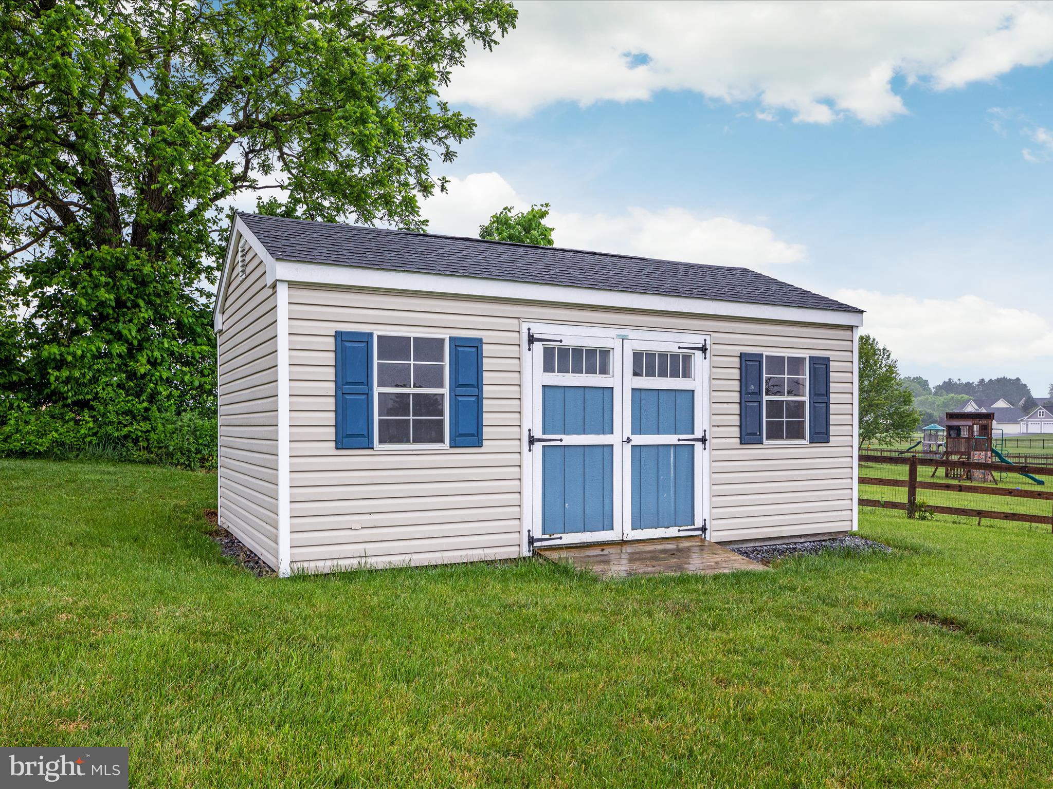 WILLOW RIDGE - Residential