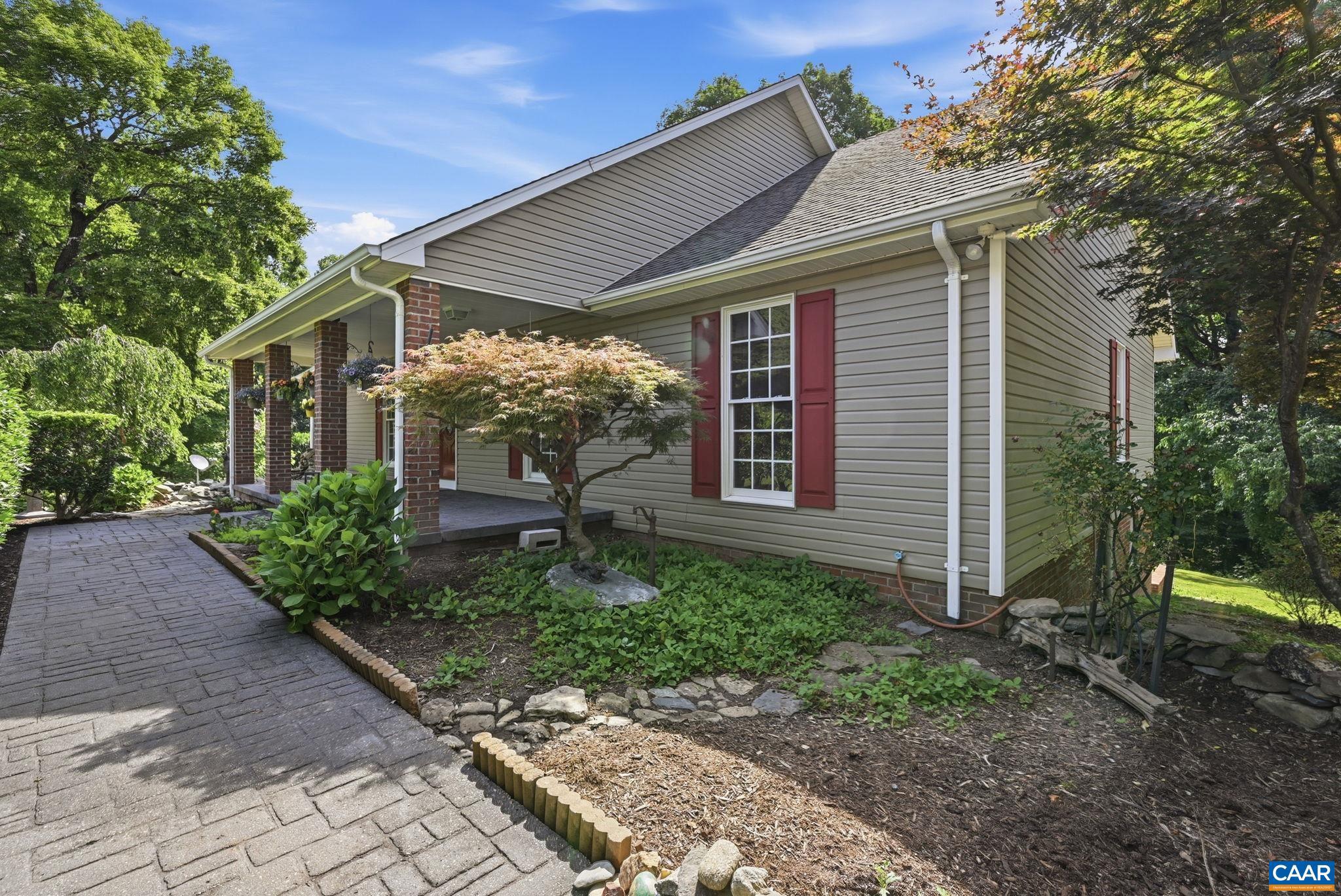 418 POPLAR LAKE RD