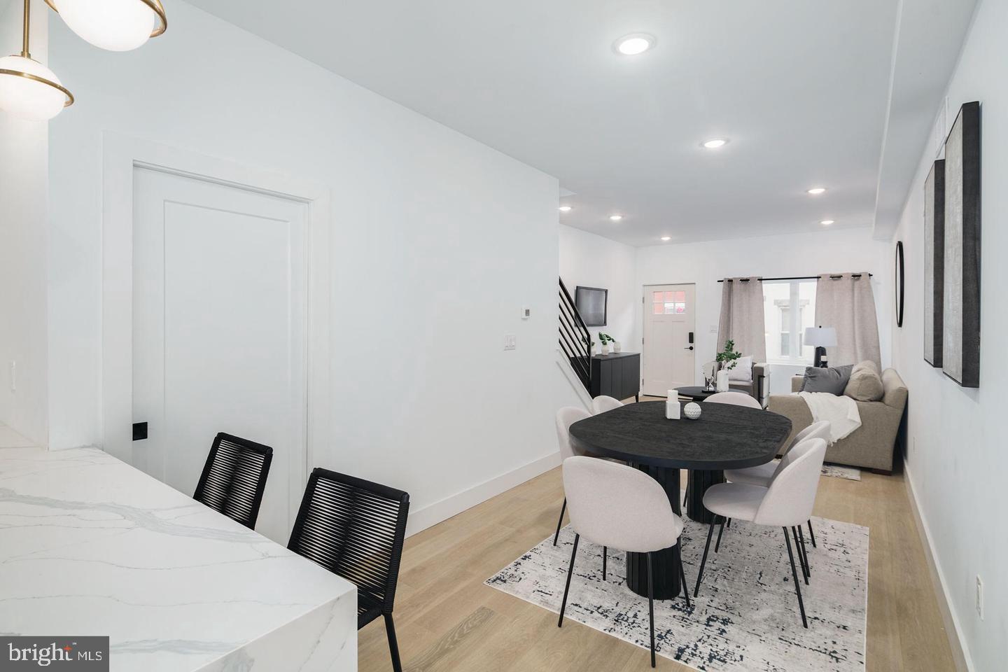 MANTUA - Residential Lease