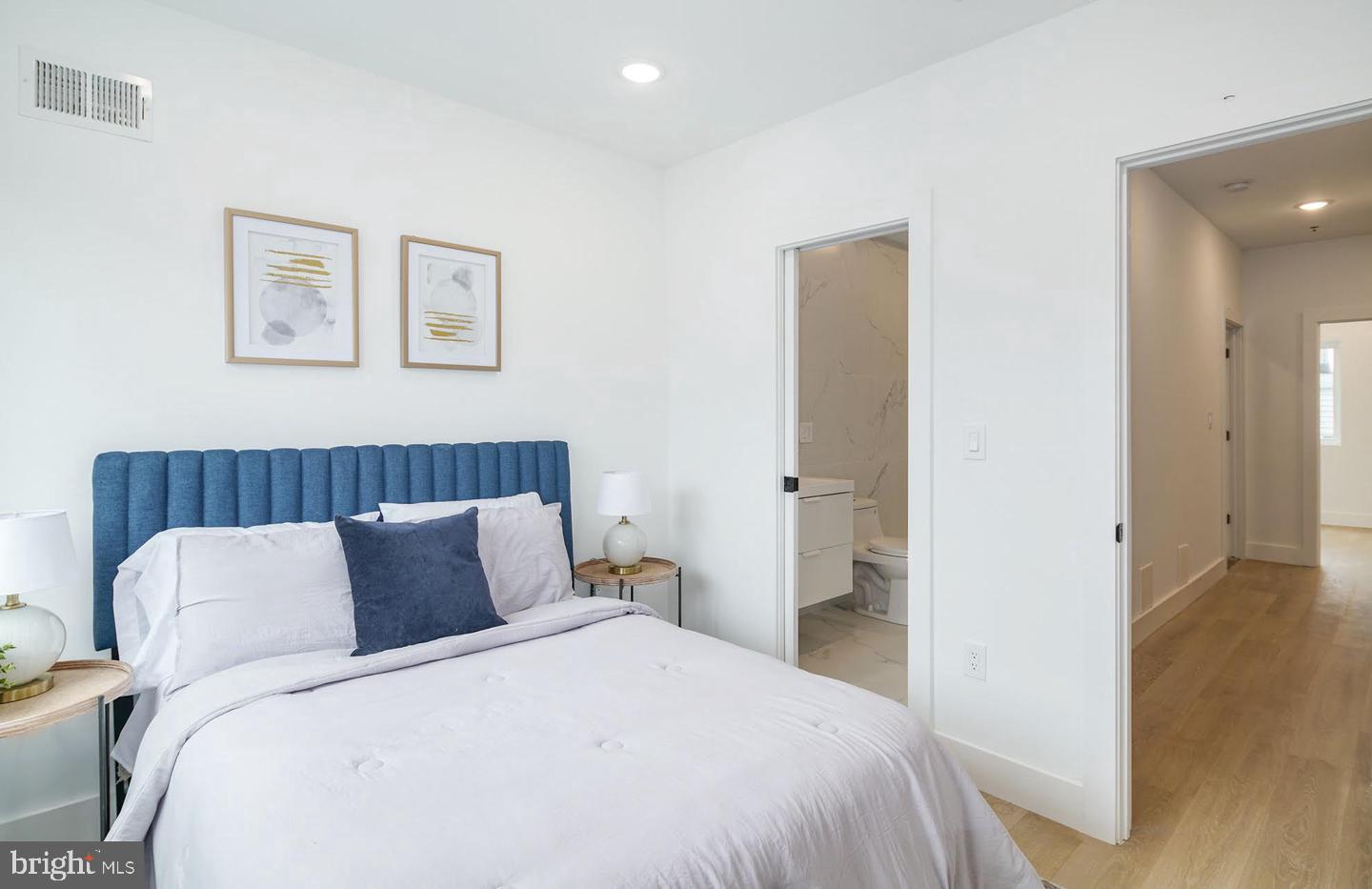 MANTUA - Residential Lease