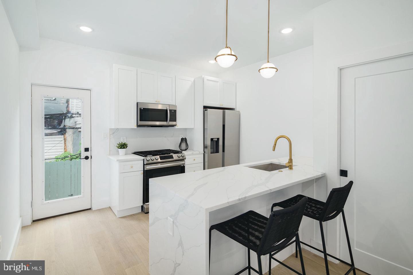 MANTUA - Residential Lease