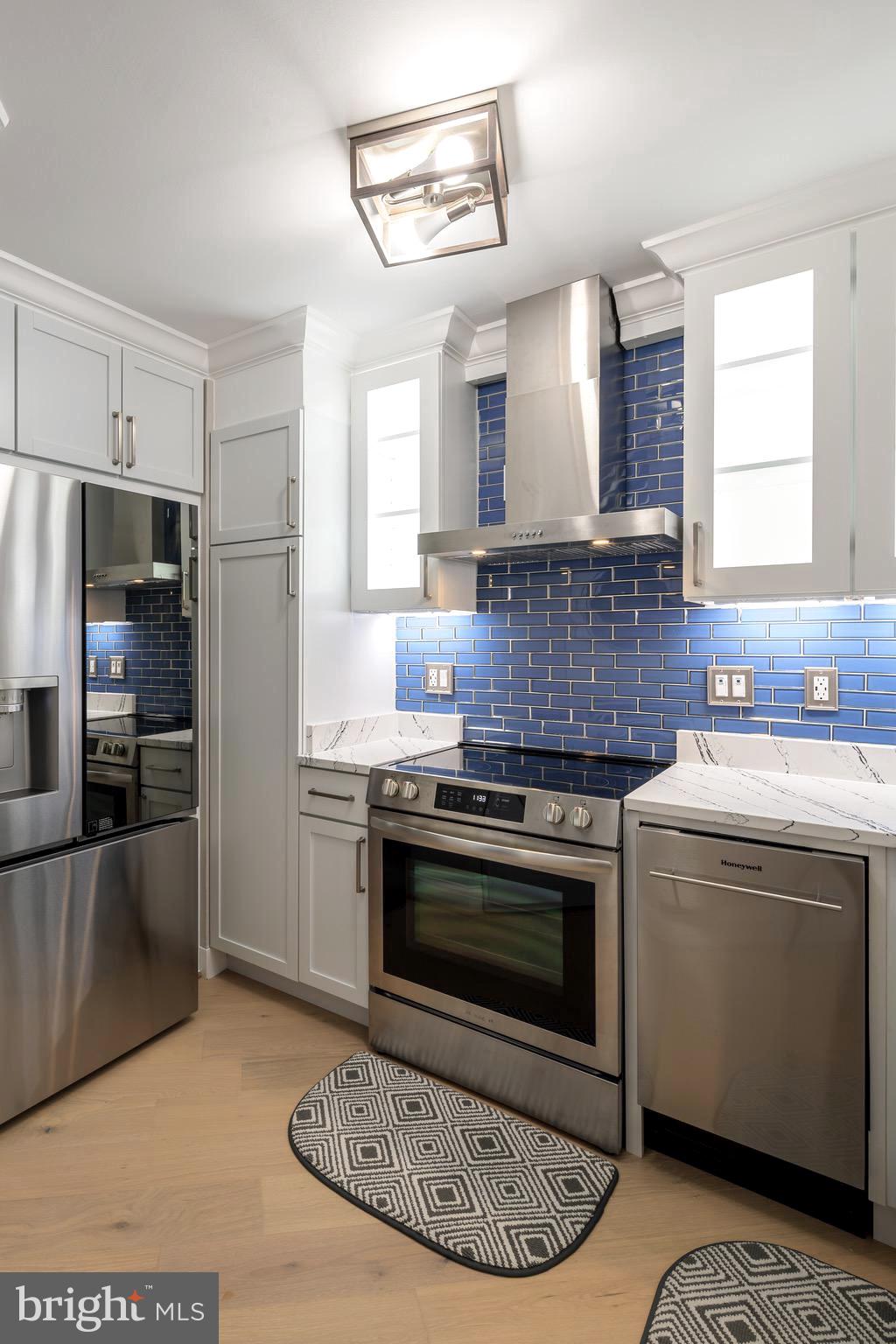 ALTA VISTA CONDO - Residential