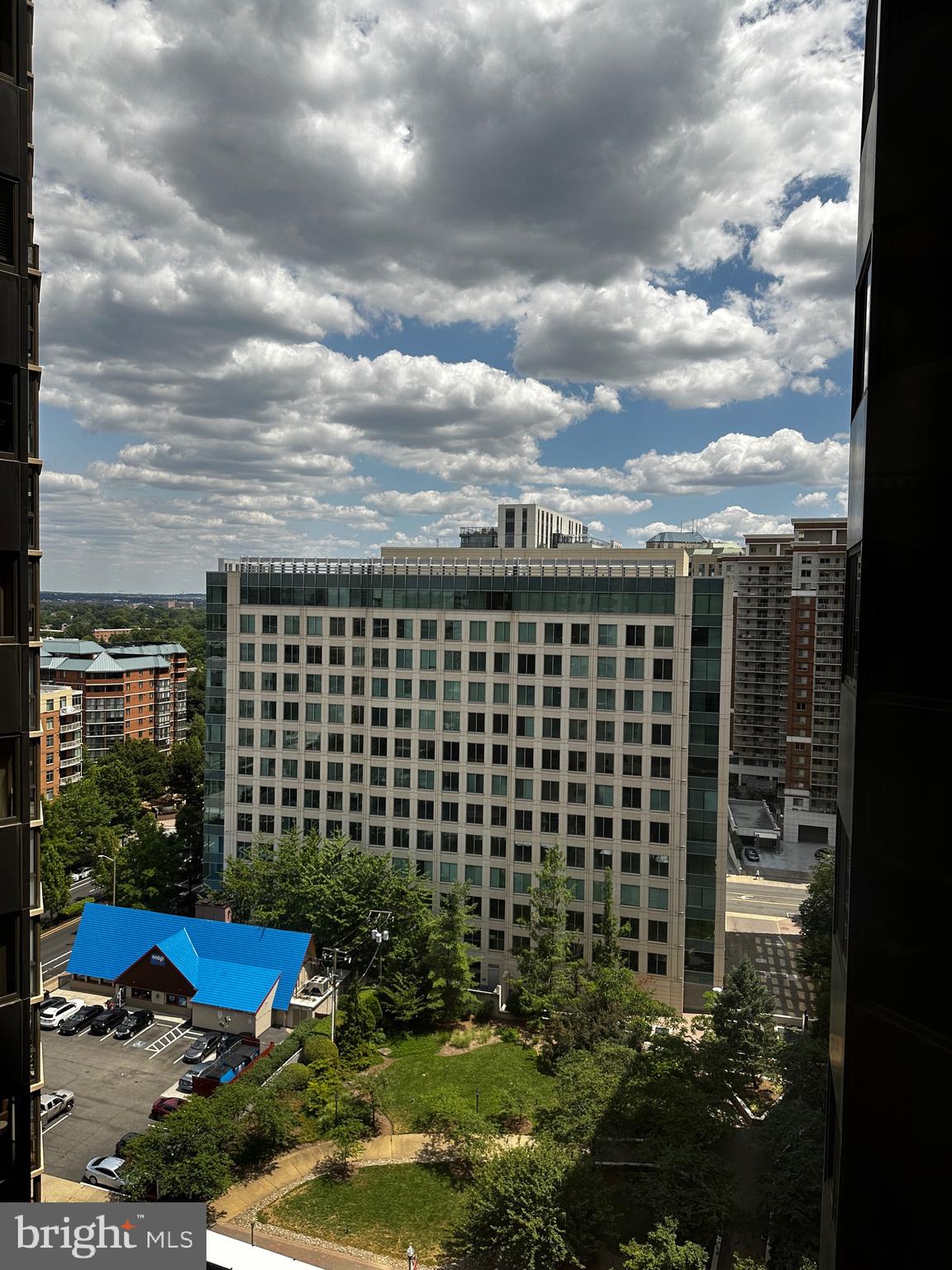 ALTA VISTA CONDO - Residential