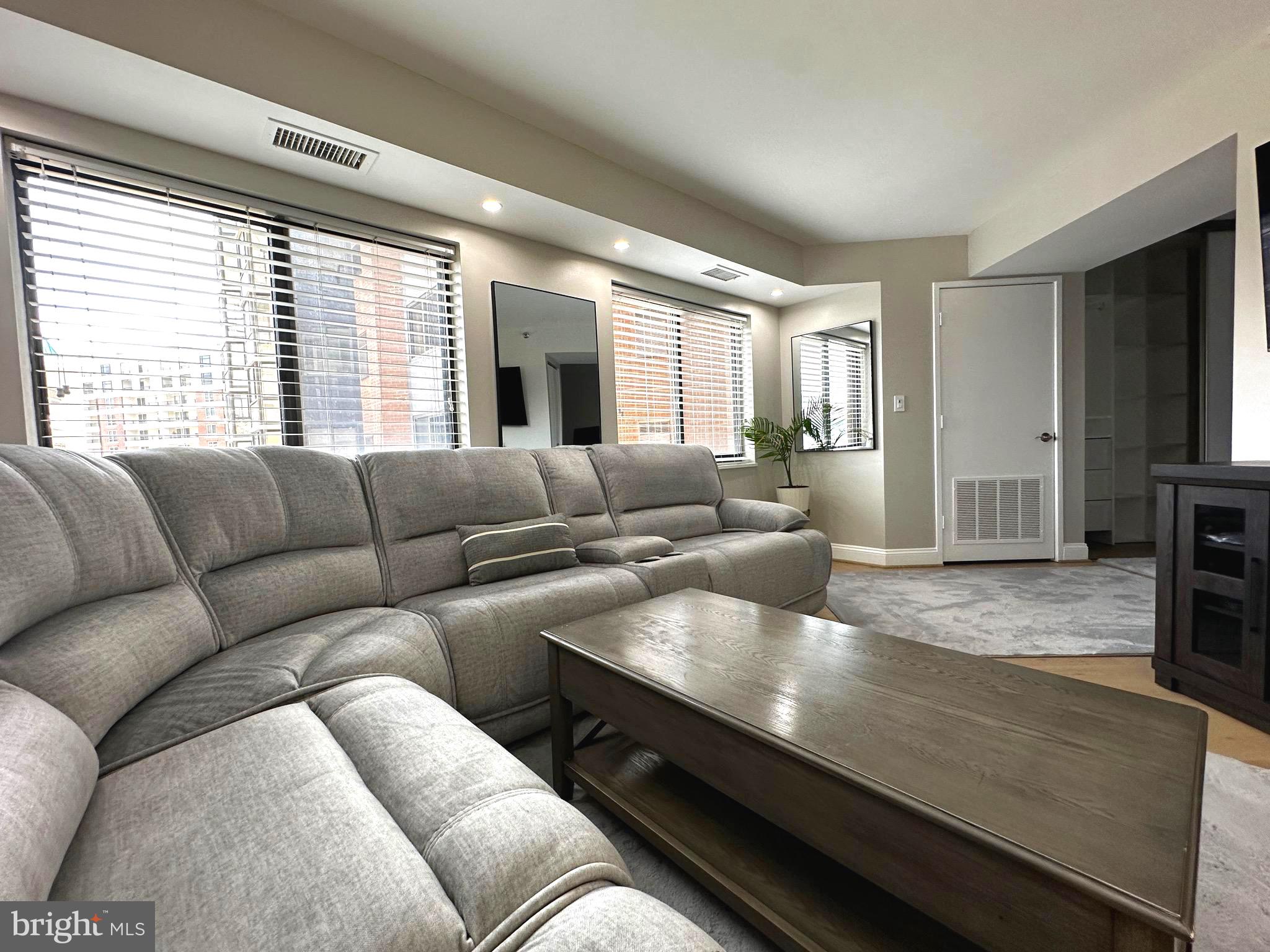 ALTA VISTA CONDO - Residential