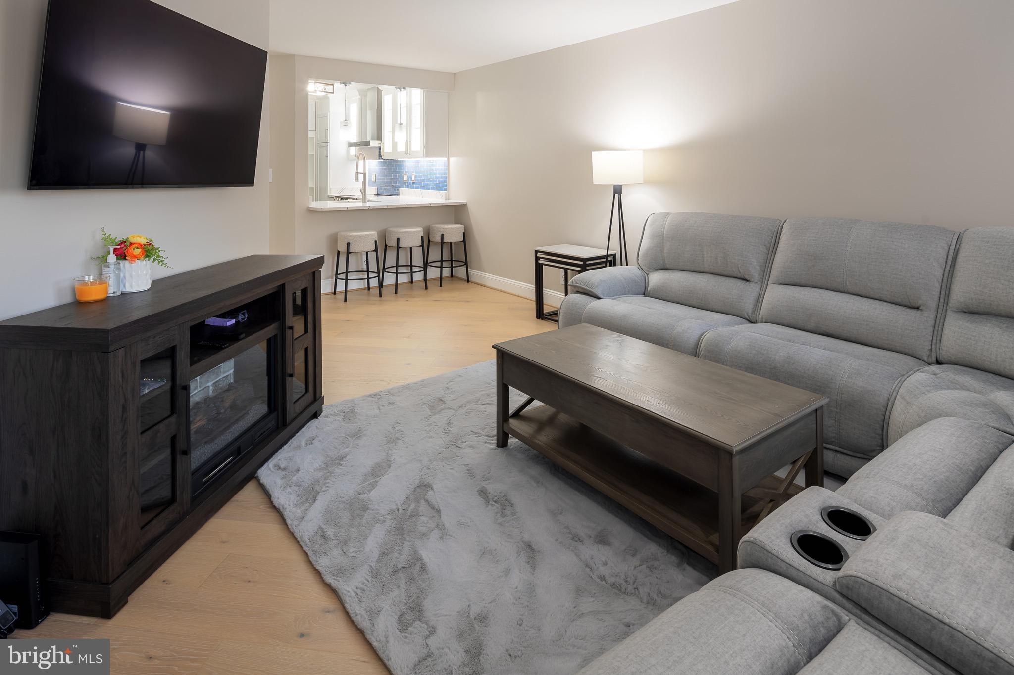 ALTA VISTA CONDO - Residential