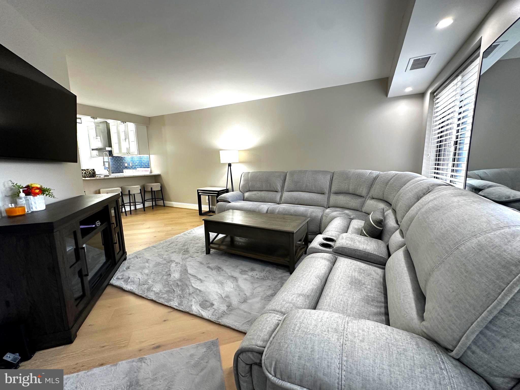 ALTA VISTA CONDO - Residential