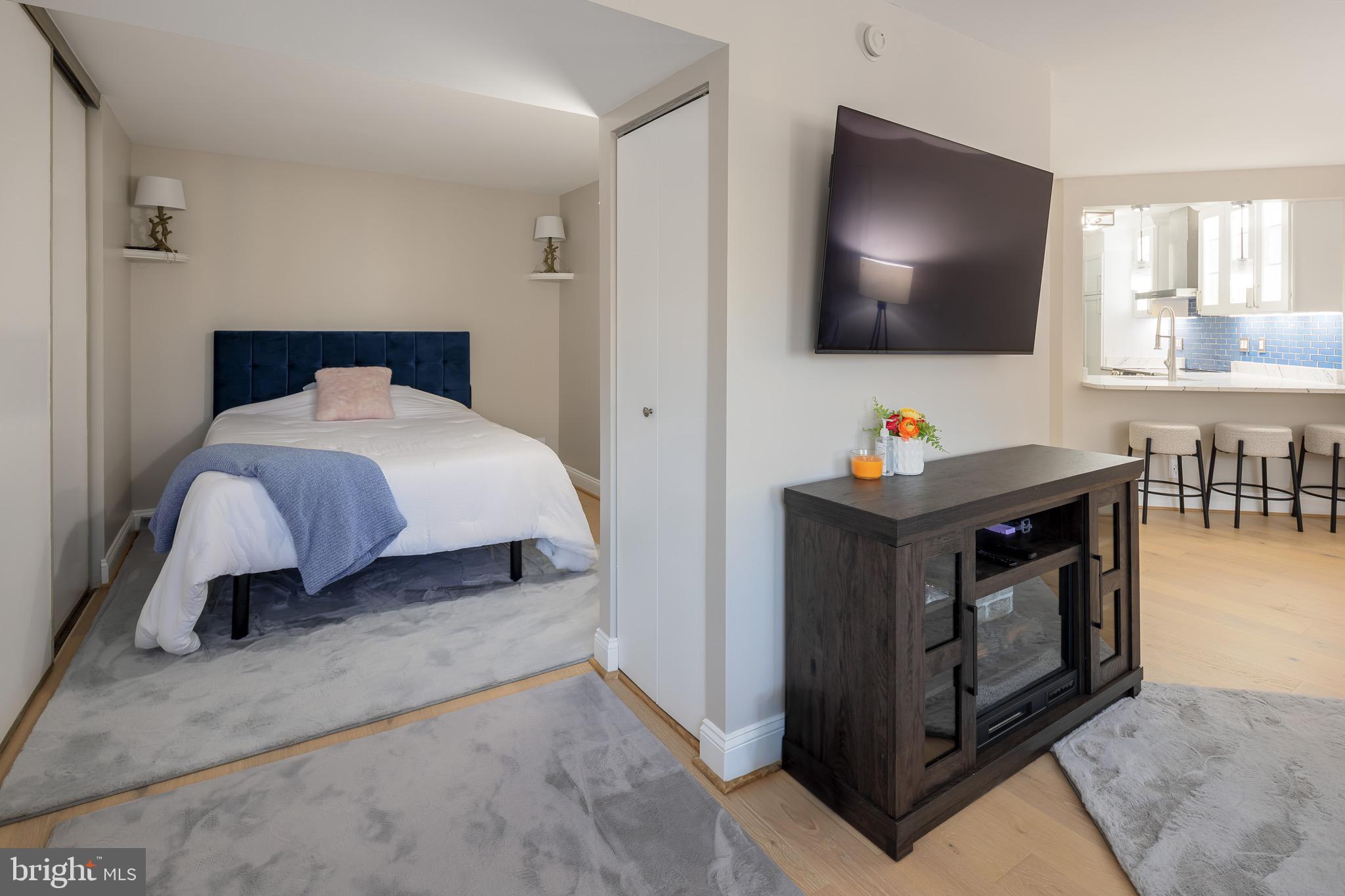 ALTA VISTA CONDO - Residential