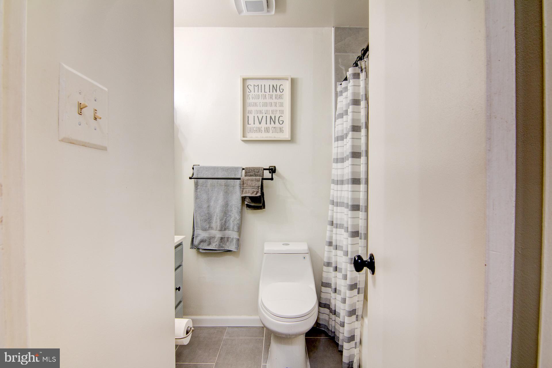 LYNNALAN ACRES - Residential