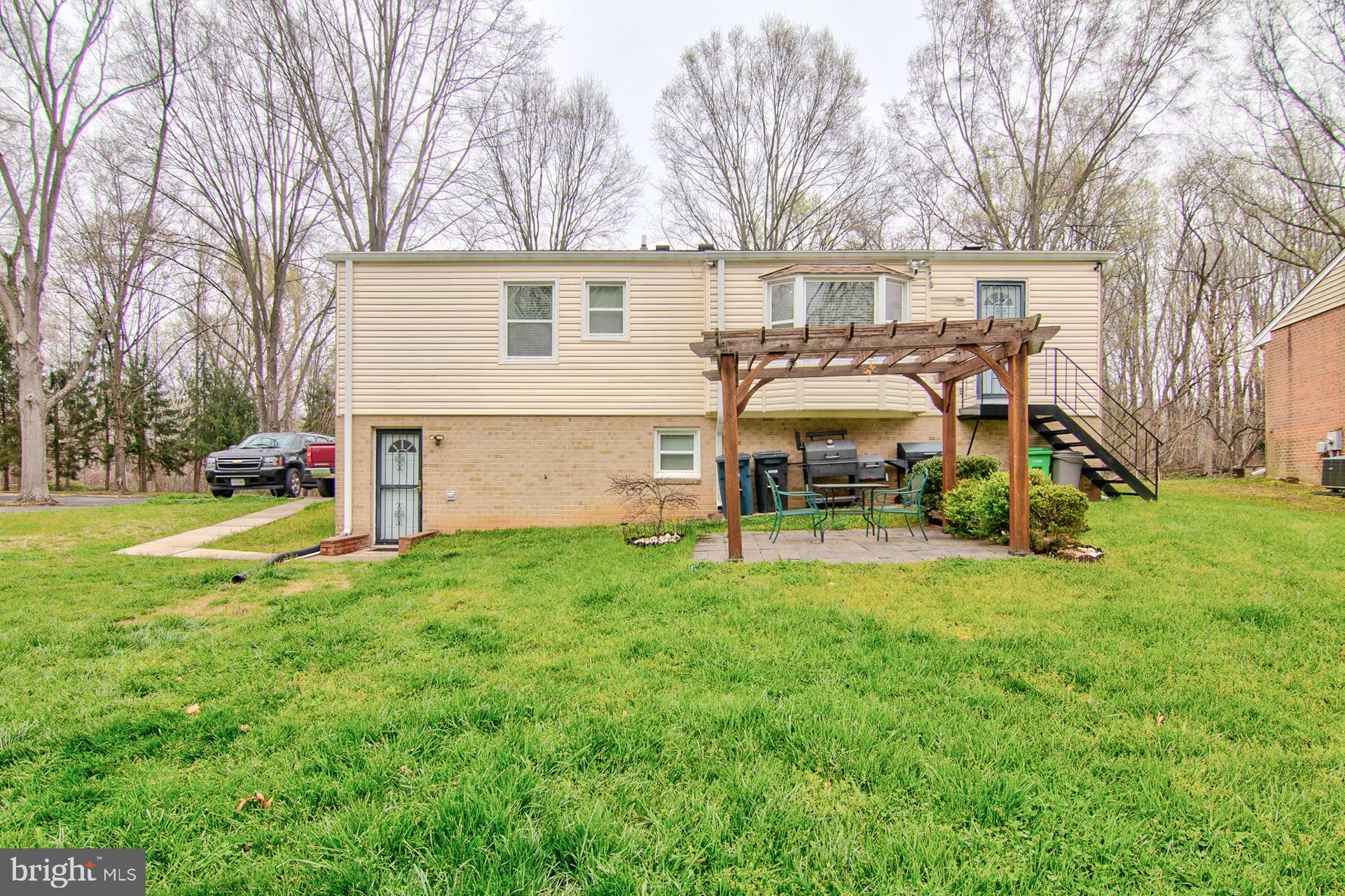 LYNNALAN ACRES - Residential