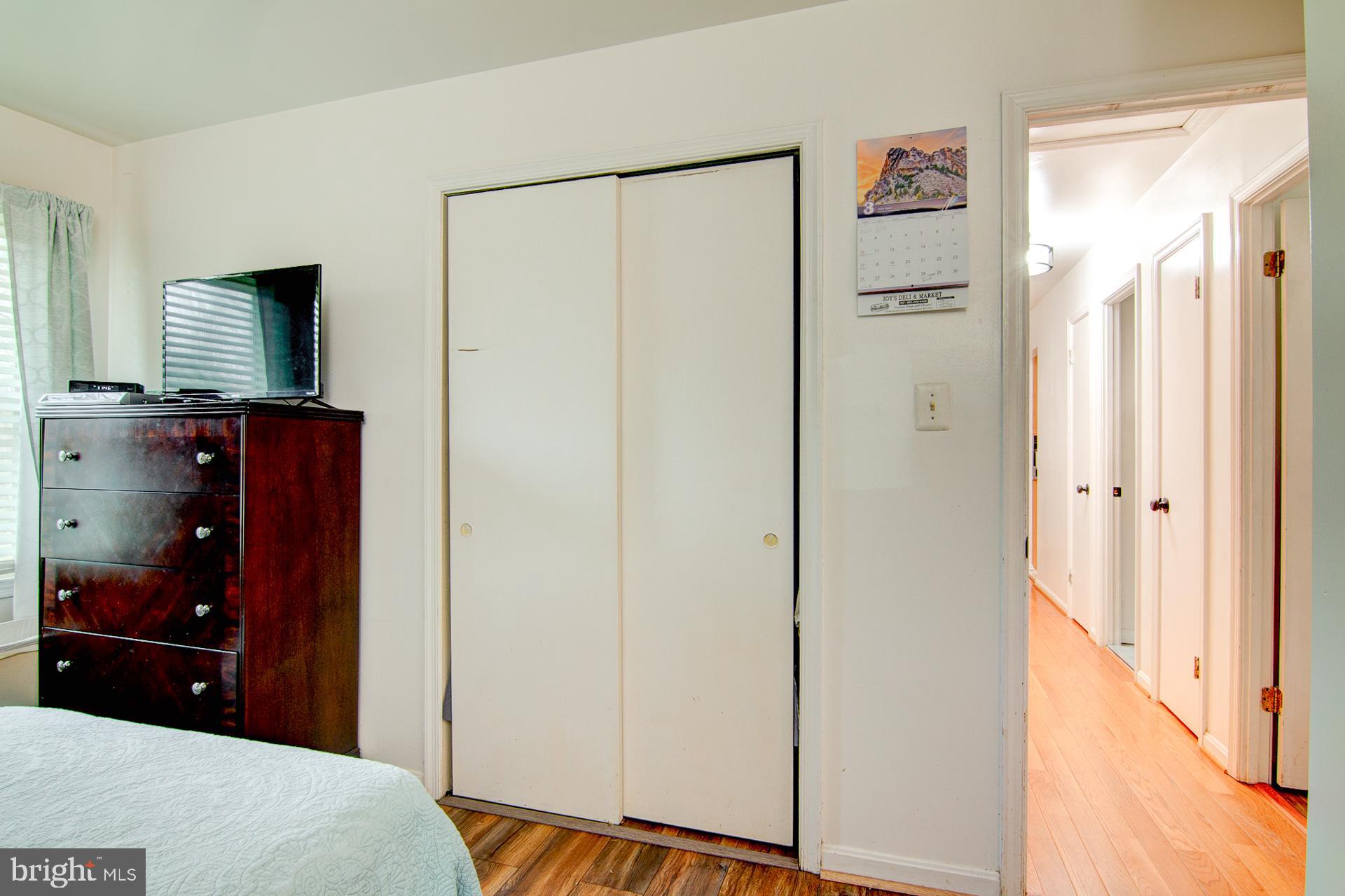 LYNNALAN ACRES - Residential