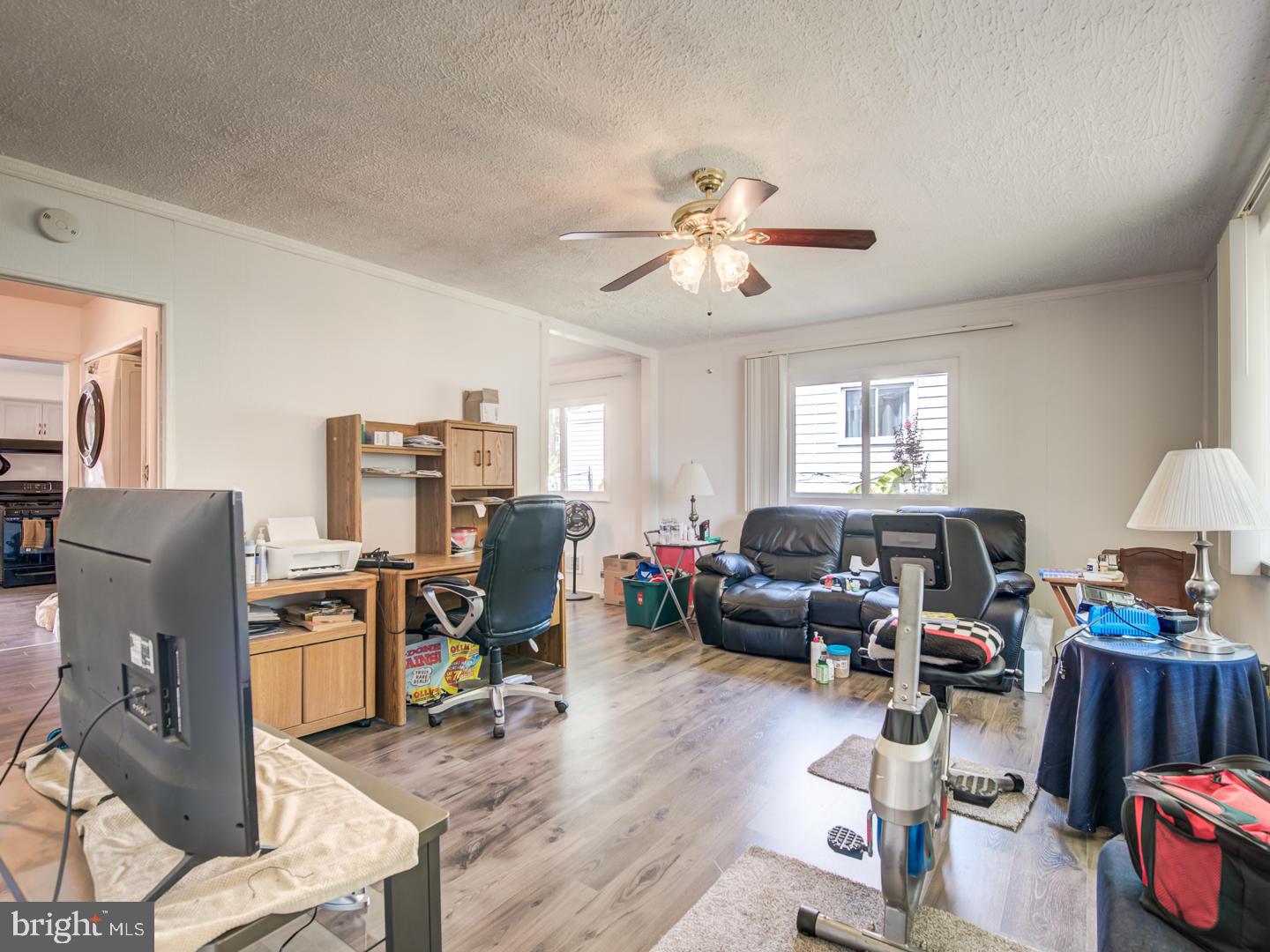 LAUREL - Residential