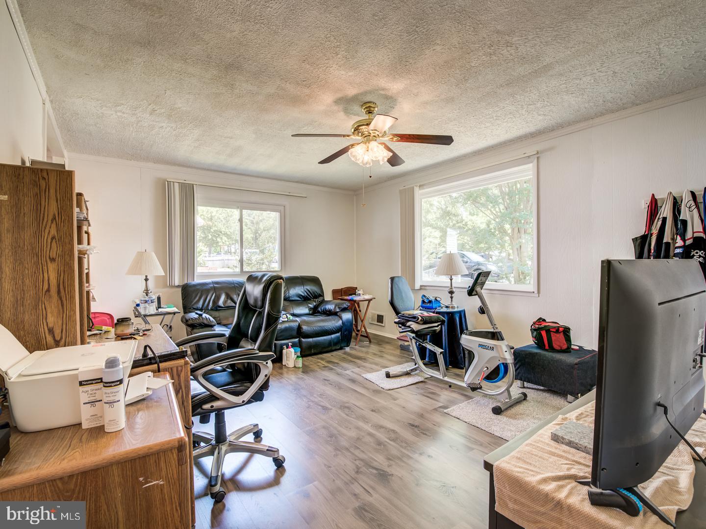 LAUREL - Residential