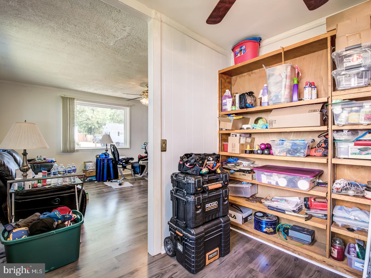 LAUREL - Residential