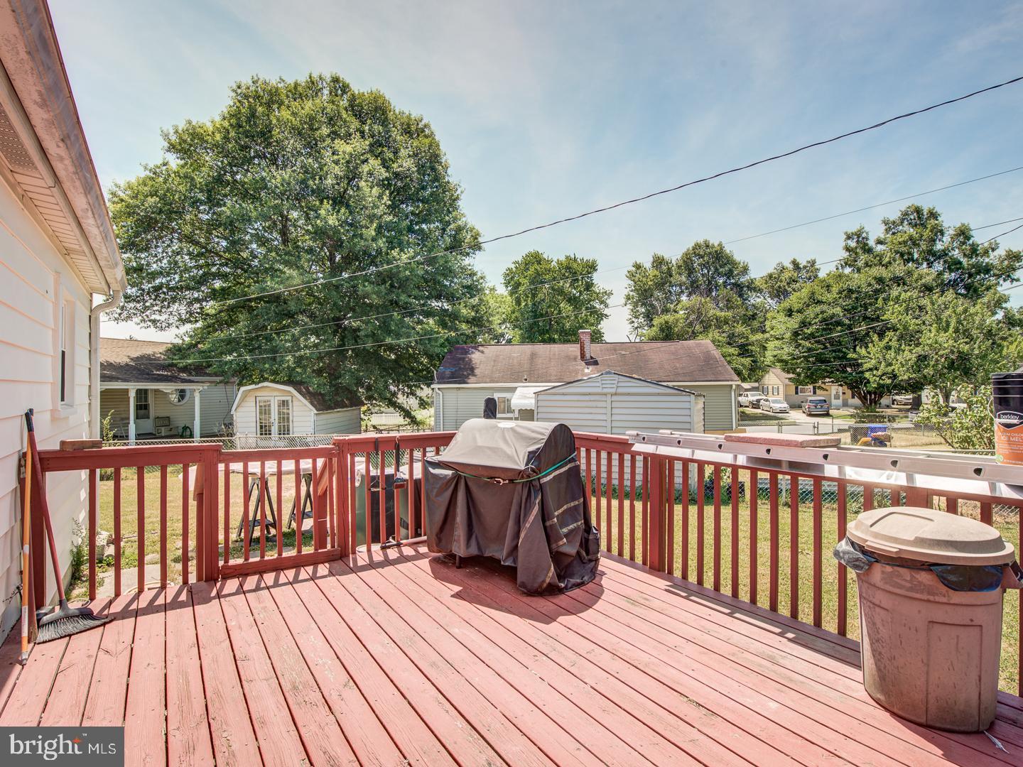 LAUREL - Residential