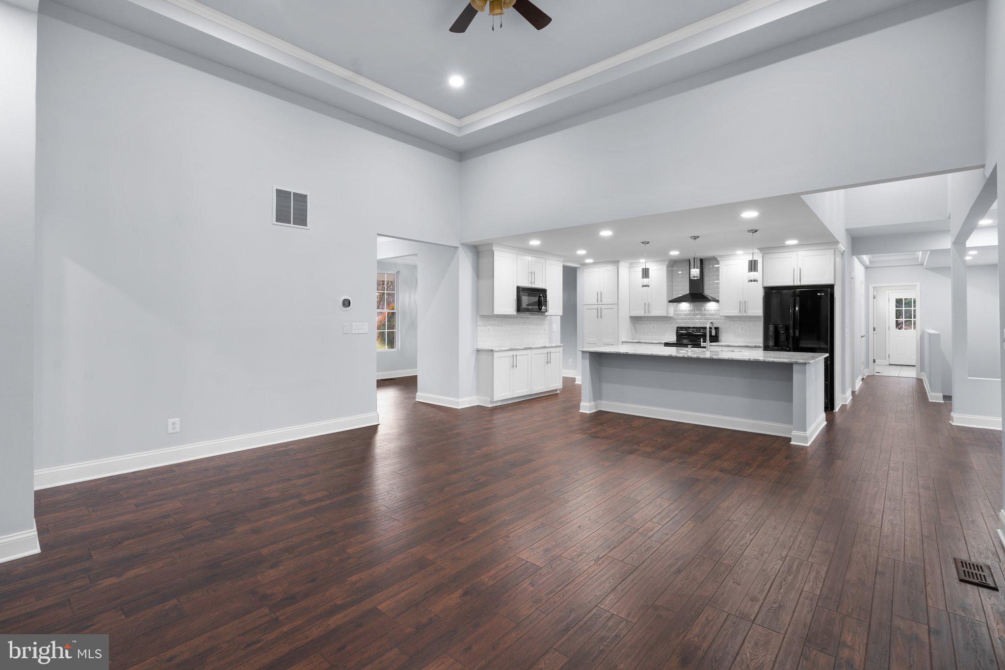 OLD COURT - Residential