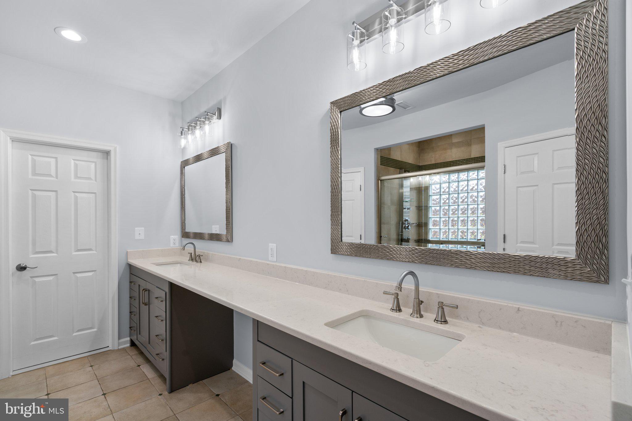 OLD COURT - Residential