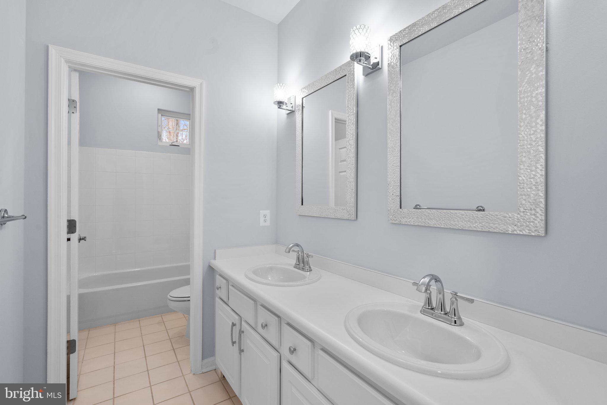 OLD COURT - Residential