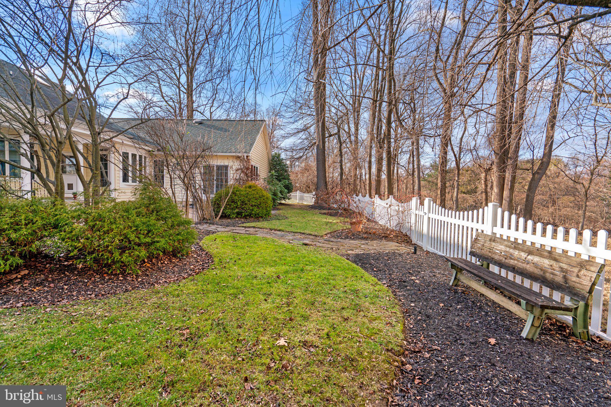 OLD COURT - Residential
