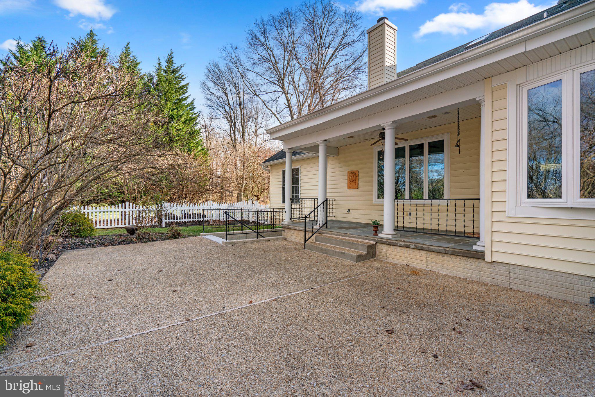 OLD COURT - Residential