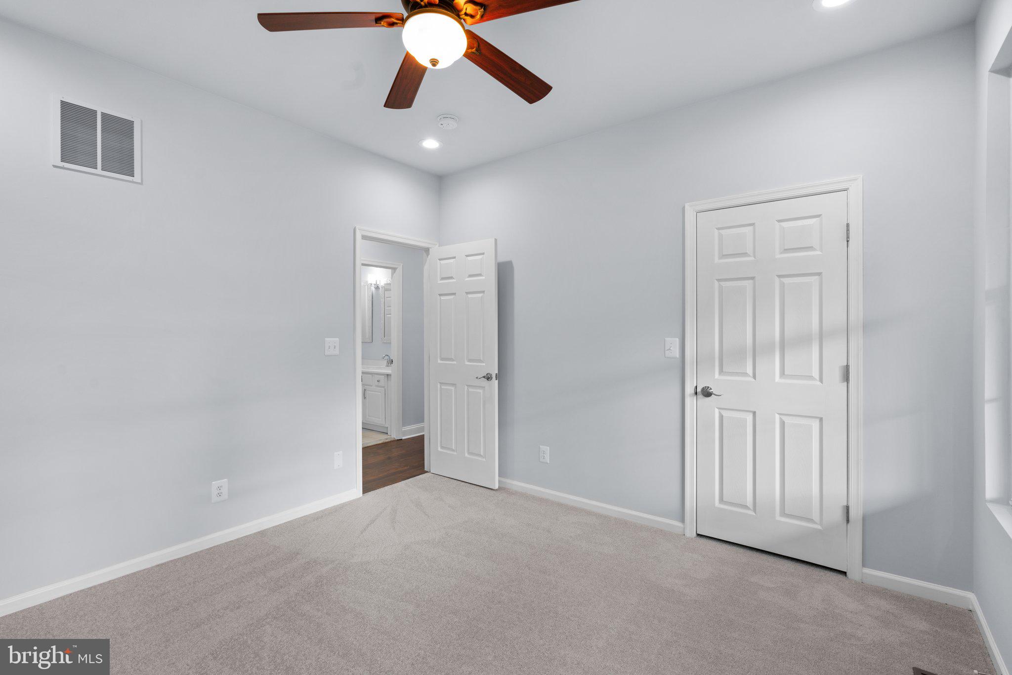 OLD COURT - Residential