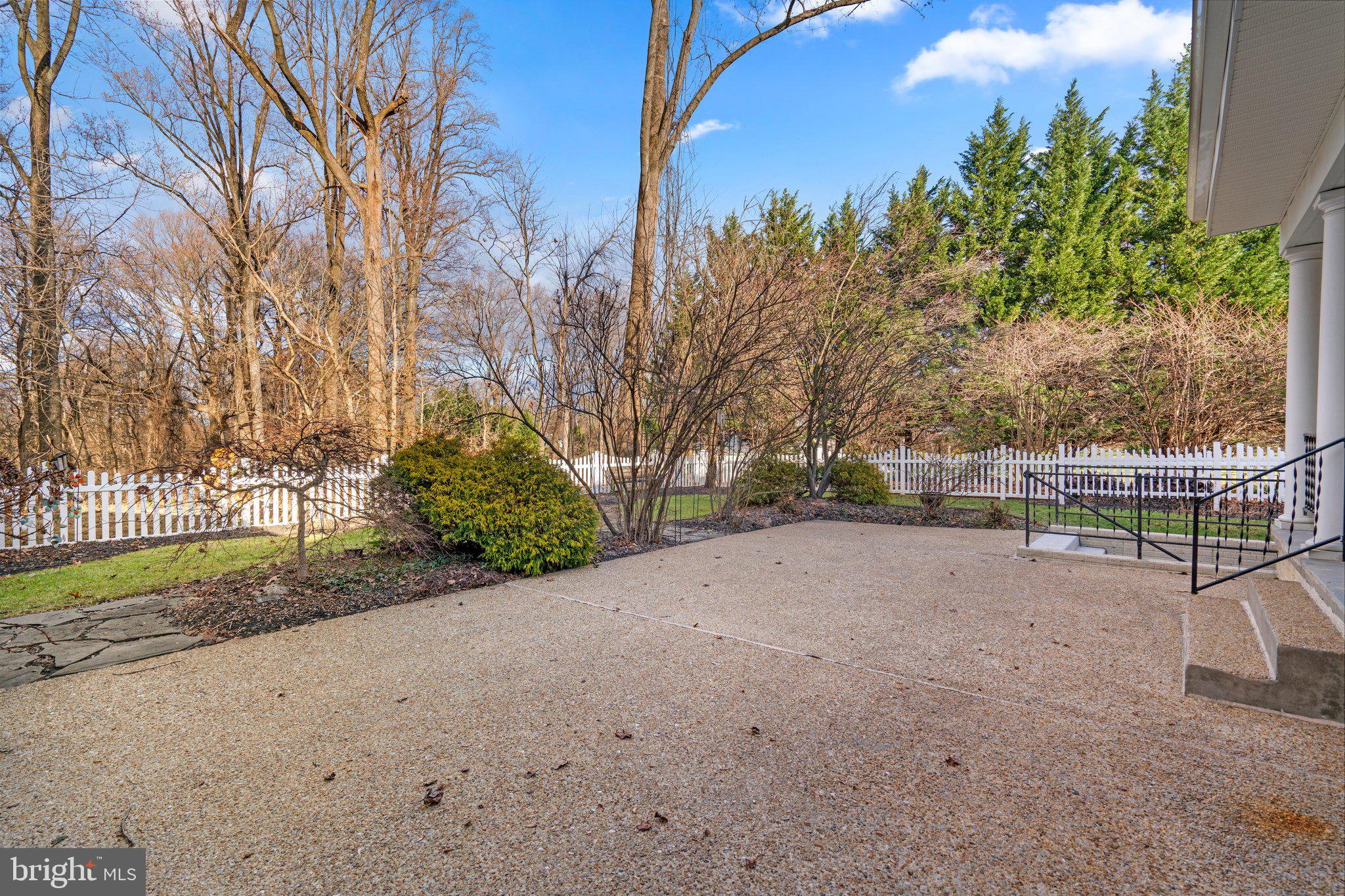 OLD COURT - Residential