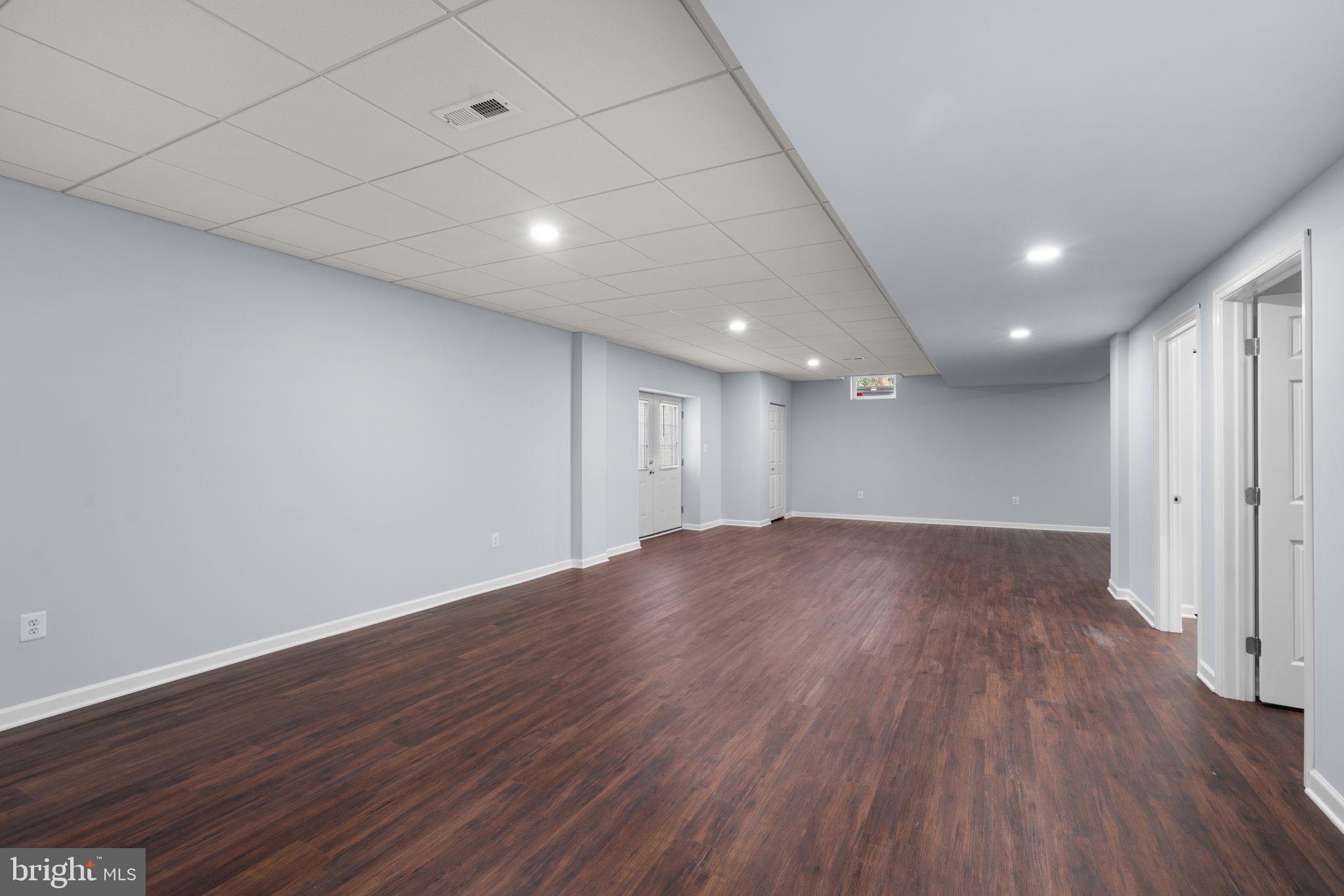 OLD COURT - Residential